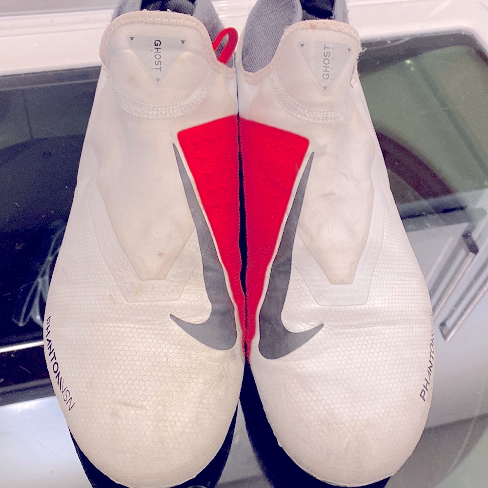 Phantom vsn soccer cleats